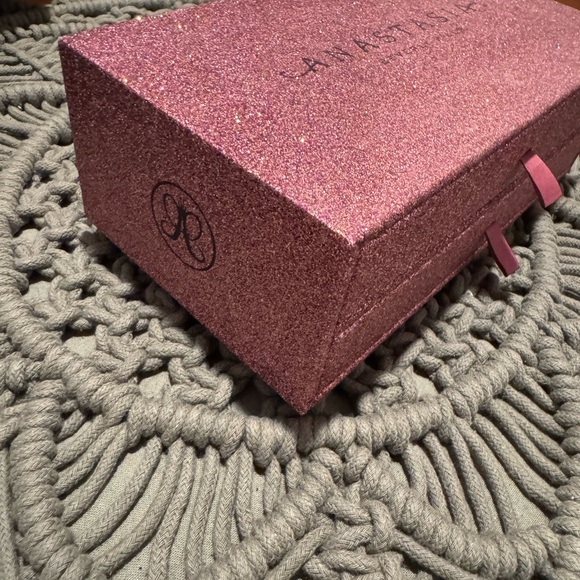 Anastasia Beverly Hills Glitter Box - Picture 2 of 5